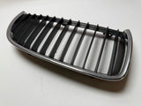 อะไหล่แท้ BMW 3er Touring E91 กระจังหน้า ขวา 7120008