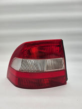 Original Opel Vectra B J96 rear light left Carello 37370748