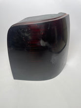 VW Passat Variant 3B5/3B6 Tail Light Rear Right Black 3B9945112 F