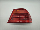 Oryginalna lampa tyłna Mercedes-benz E 200 W210 prawa A2108200264