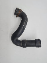 Original Audi A6 (4B2/4B4) 2.4 V6 Kühlerschlauch Kühlwasser 4B0121049