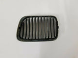 BMW E36 1995 ฝาครอบกระโปรงหน้า ขวา กระจังหน้าครอบโครเมียม หมายเลข 8185802