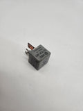 VW ゴルフ1・2 パサート35i 32B T3 純正 フューエルポンプ リレー 191906383