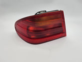 Orig. Mercedes-Benz W210 E 200 Heckleuchte Links Aussen  A2108200164  197041L