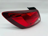SEAT Leon Schrägheck (5F1) 2012- 純正 左リアテールランプ 5F0945095B / 90042858