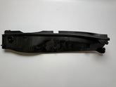 宝马 3系 E90 E91 微滤器发动机舱右侧盖板 156772