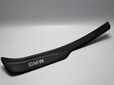 Оригинальная накладка порога двери левая BMW E90 / E91 51477060285