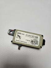 oryginalny wzmacniacz antenowy TV BMW X5 E53 prawy / lewy 6526-8377658