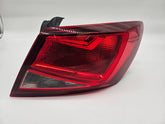 orig. Seat Leon III 3 5F 12-16 Schlussleuchte Rückleuchte hinten rechts aussen