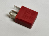 原厂阿尔法·罗密欧147 (937) 工作继电器接触继电器 红色 A727 46520422