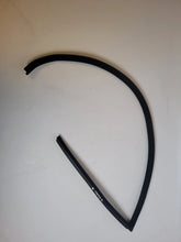 BMW 5er Touring E39 Dichtung Kofferaumfenster Rechts (Original)