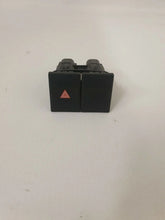 original Ford Mondeo III Bj´00 Schalter Warnblinker 1S7T-13A350-BD
