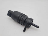 Original Audi A6 (4B2/4B4) Wischwasserpumpe 24200474