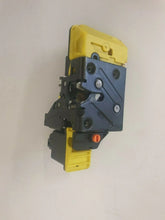 original door lock Volvo XC90 I rear right 30634624 BJ 2004