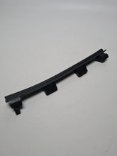 Original Audi A4 (8E/B6/B7) Verkleidung Armaturenbrett Fußraum Links 8e0868203