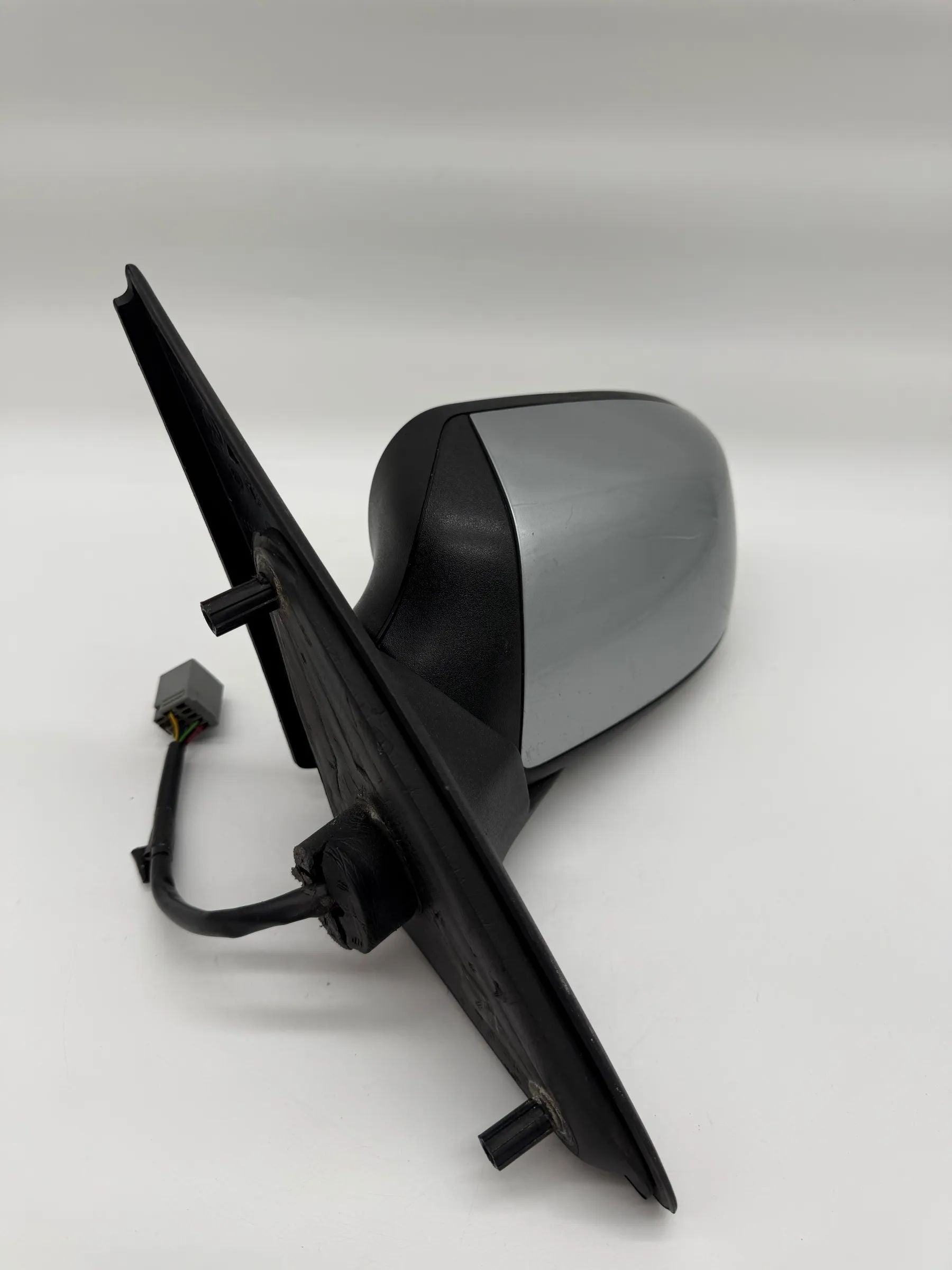 FORD MONDEO III KOMBI BWY 2.2 TDCI outside mirror left with glass E9014236 8.36.155 