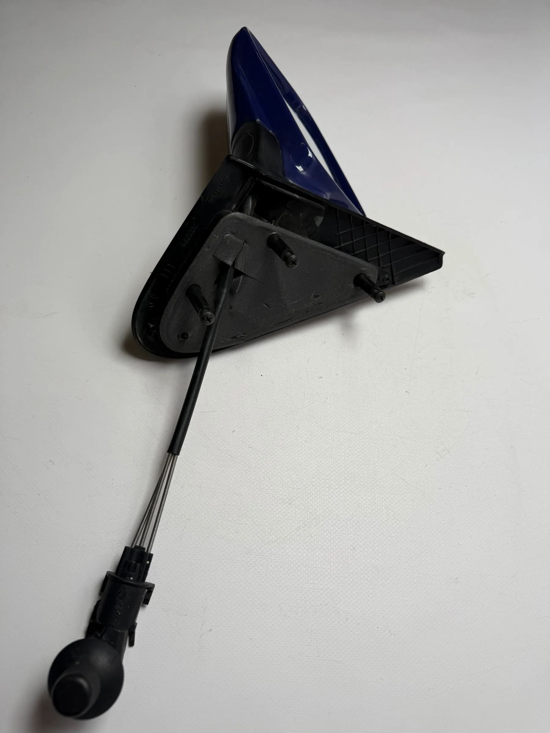 VW Polo 50 Espejo Retrovisor Exterior Mecánico Izquierdo Azul 6N1857507 GRU / 202271