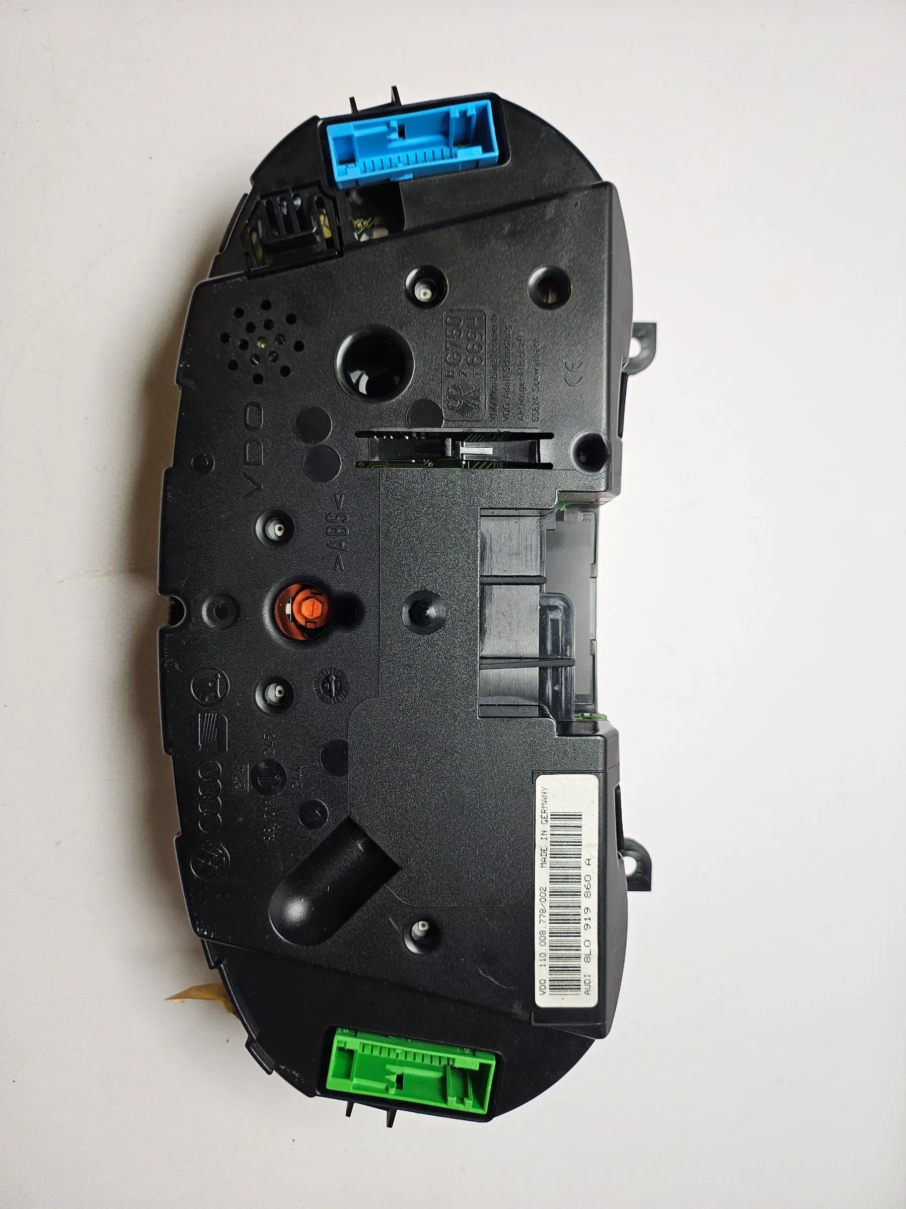 Audi A3 8L1 1.6 speedometer instrument cluster 8L0919860A 110.008.778/002 