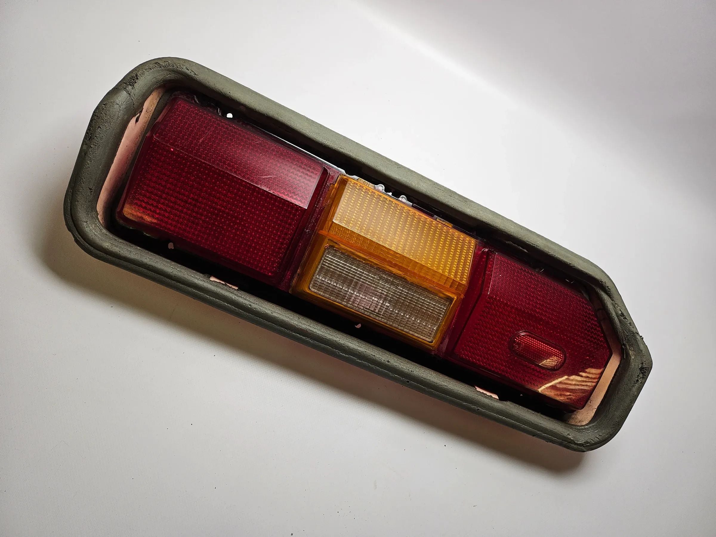 Achterlicht rechts FORD USA Mustang achterlicht 1976 D4ZB13440A