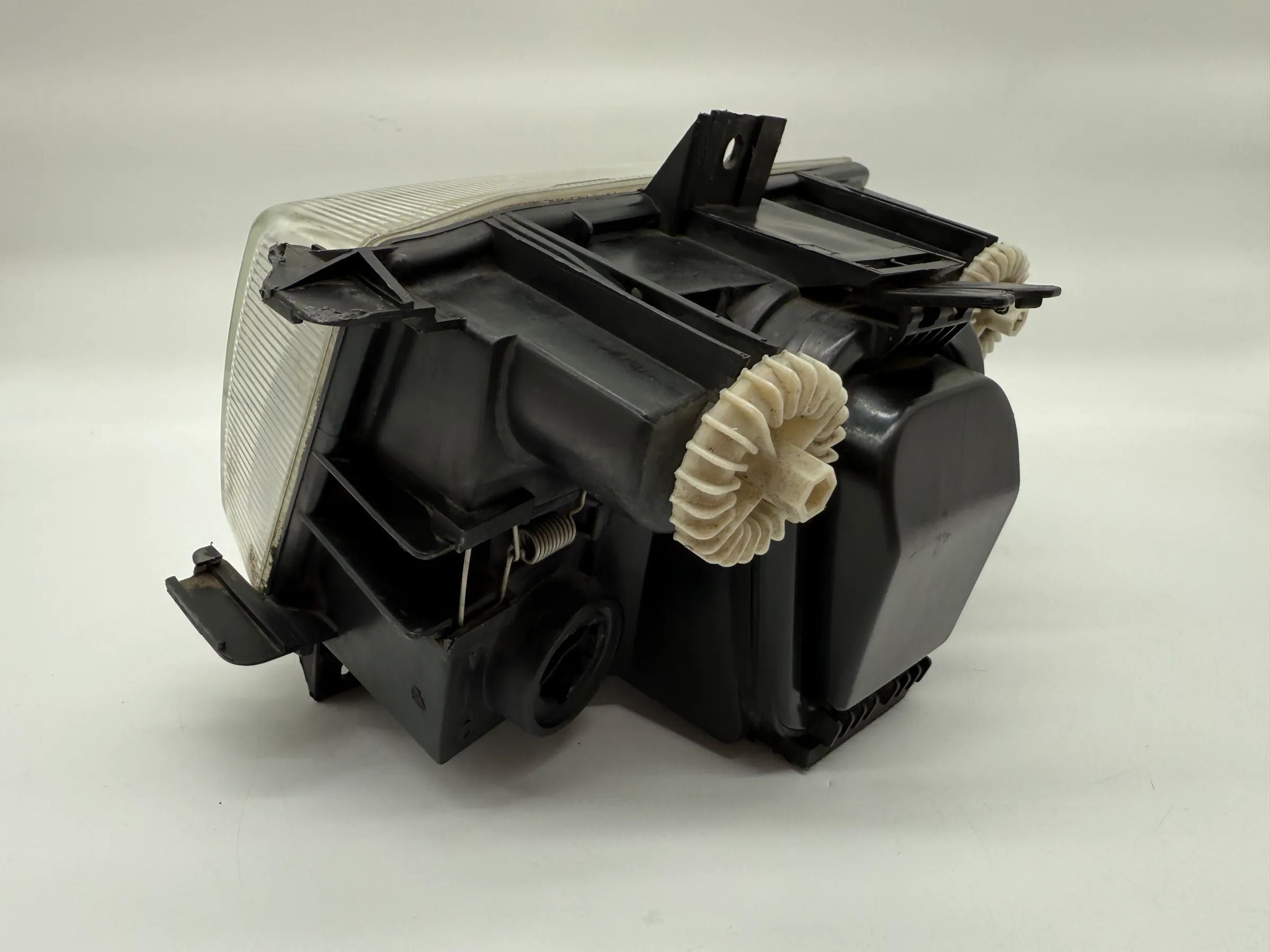 Оригинальная левая фара VW Polo III Variant (6KV5) 6K5941015