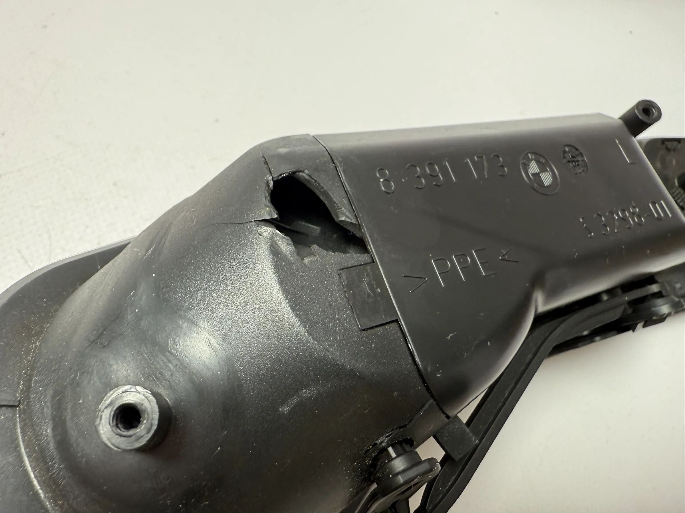 Orijinal BMW E39 Hava Menfezi Sol 8 391 173