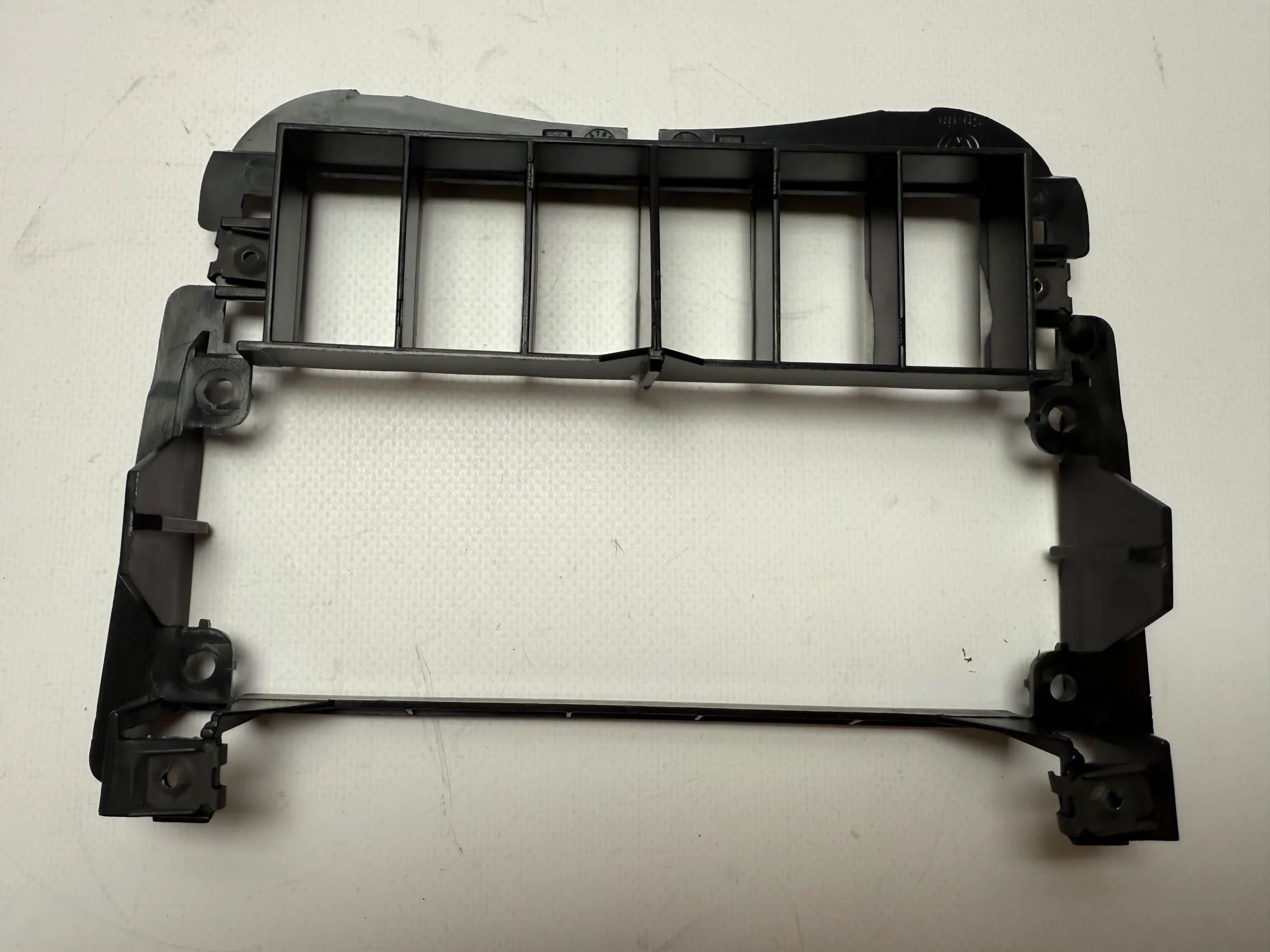 Originale Cornice Montaggio Riscaldamento VW Polo / Seat 6N0858305C