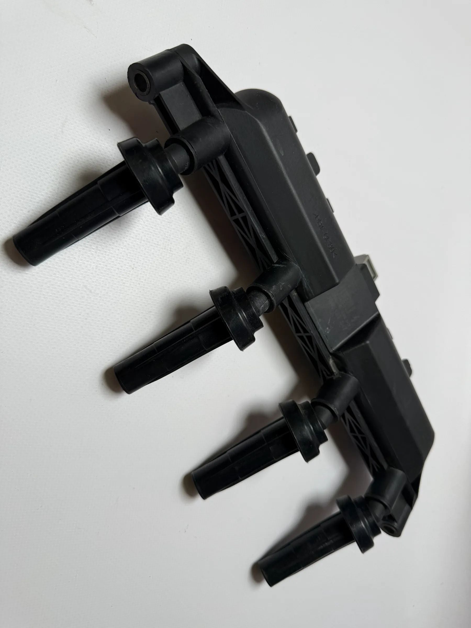 Bobina de Ignição Original Citroen Peugeot Xsara Partner C31 Berlingo 206 0040102047 - Auto-veritas