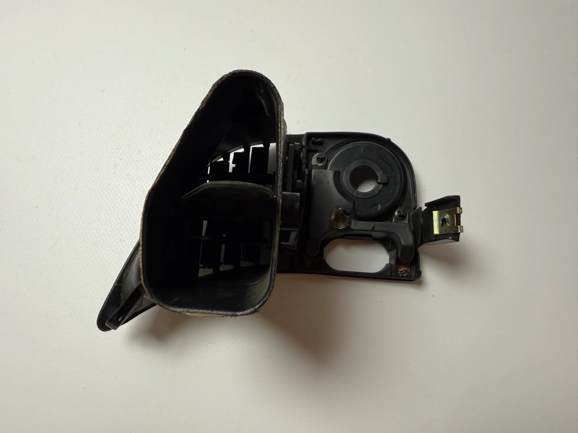 Оригинальная левая воздуховодная насадка BMW E36 1387061