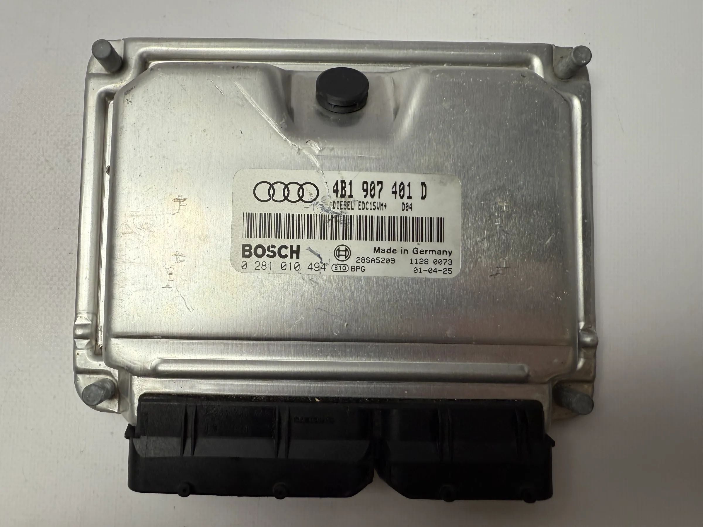 อะไหล่แท้ Audi A6 4B2, C5 กล่องควบคุมเครื่องยนต์ 4B1907401D / 0281010494