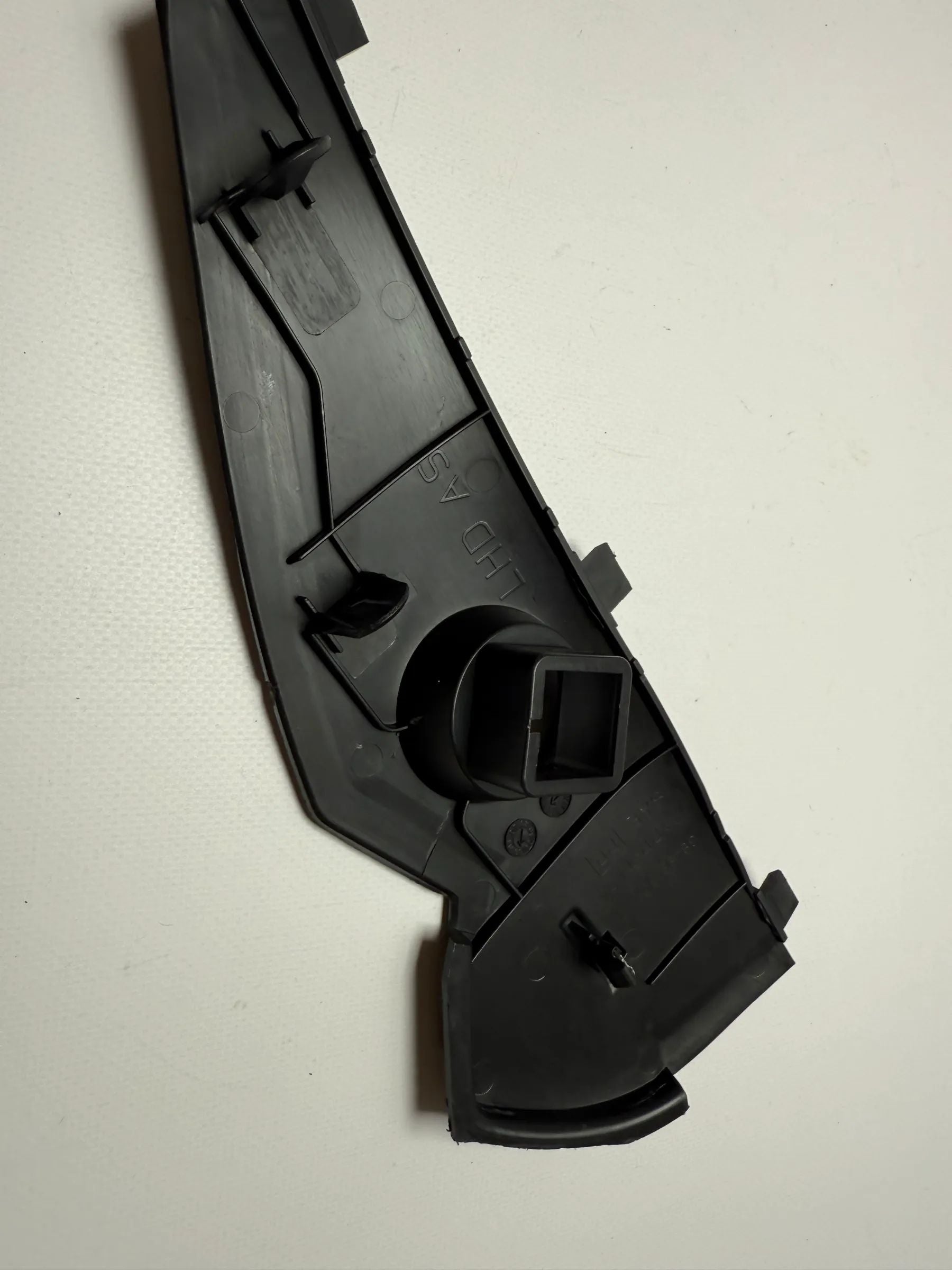 Original NISSAN Micra 3 III K12 trim cover dashboard 68498BC710 