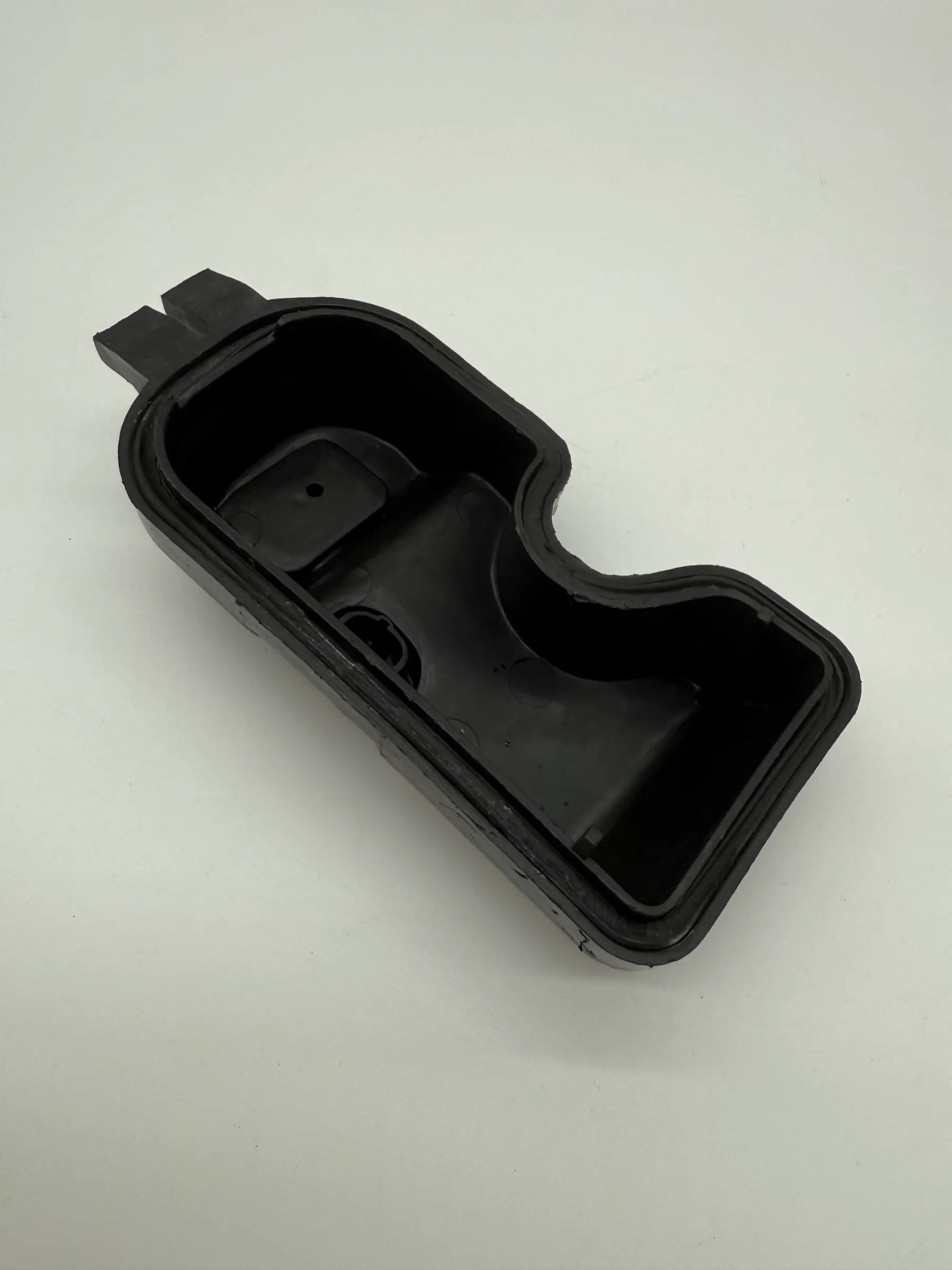 MFT191A80L  Headlight bulb dust cover cap for Fiat Punto UK2057009-62