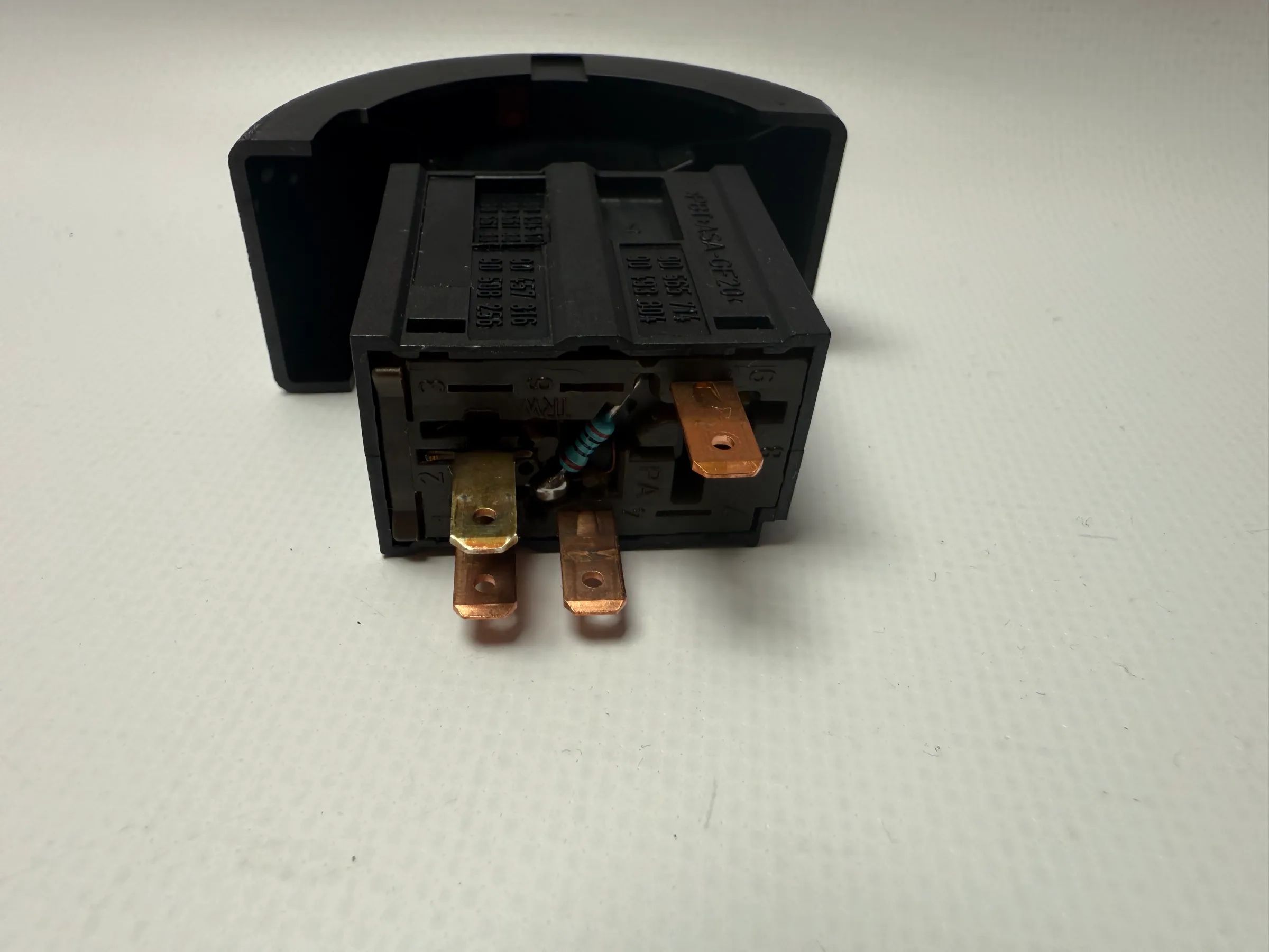 असली Opel Astra G Lüftungsgitter में वार्नब्लिंकशाल्टर 90561384