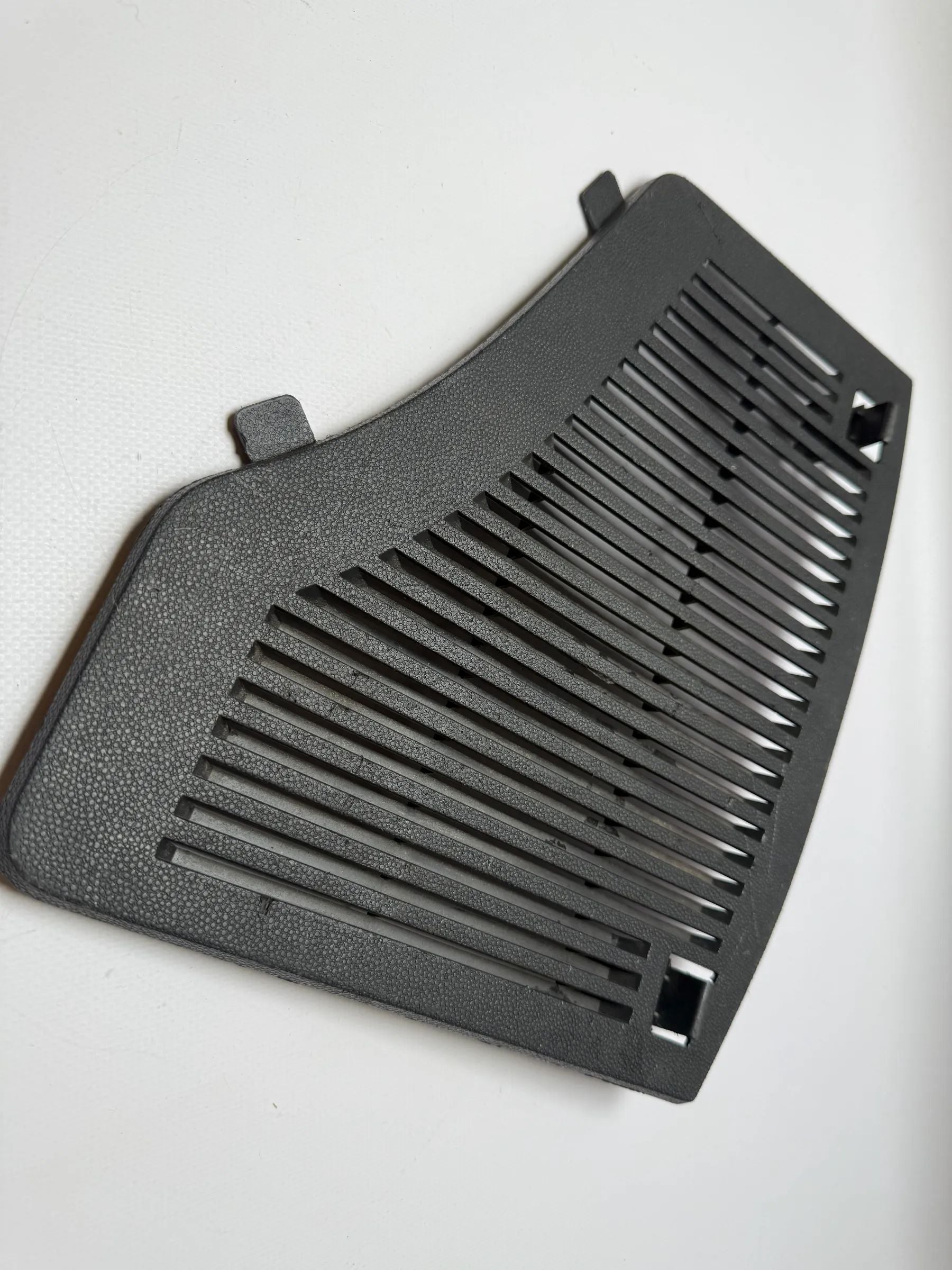 Оригинальная внутренняя отделка Opel Zafira B 13131327 RH