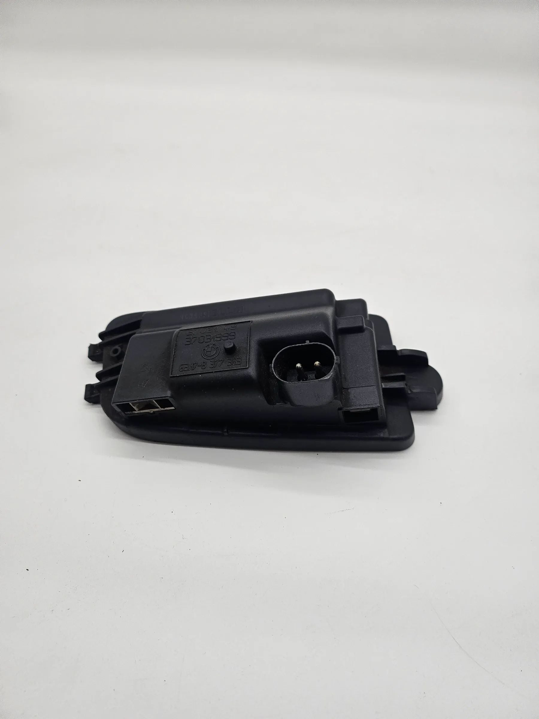 純正 BMW フロントフォグランプカバー 左 8377383