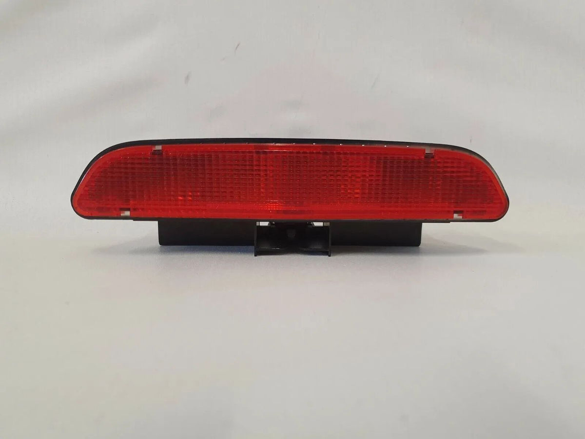 Mercedes-Benz A140 W168 ไฟเบรกเสริม 3. Bremsleuchte 1688200056 อะไหล่แท้