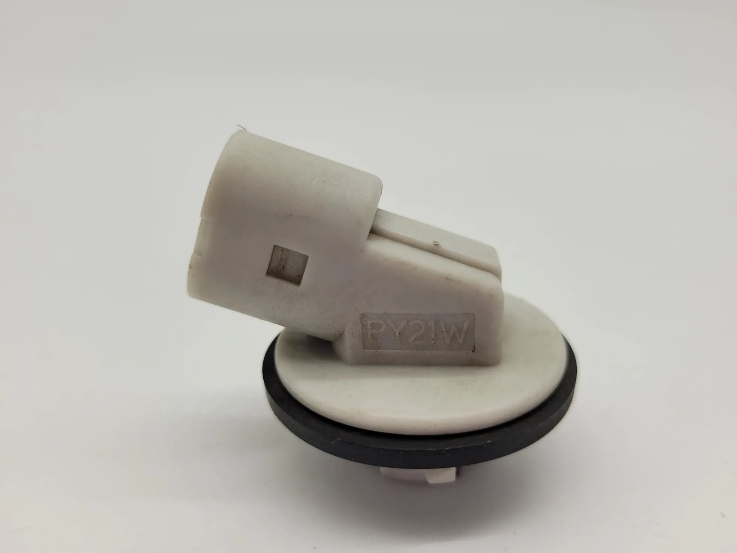 Renault/Dacia Logan (LS) Lampenträger Blinker L/R 6001548131