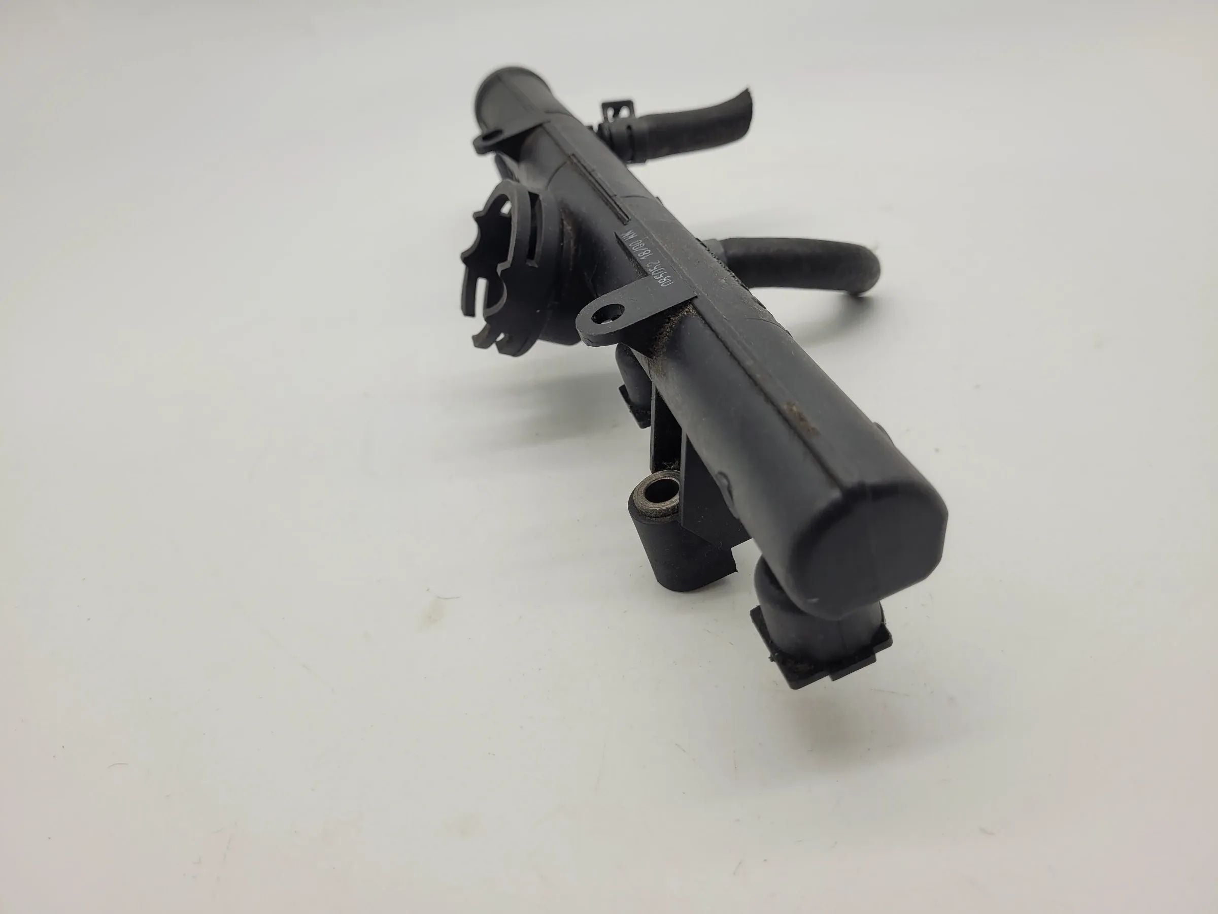 Original VW/Seat Polo/Lupo/Caddy/Arosa/Inca Kraftstoffverteiler 030133319AA