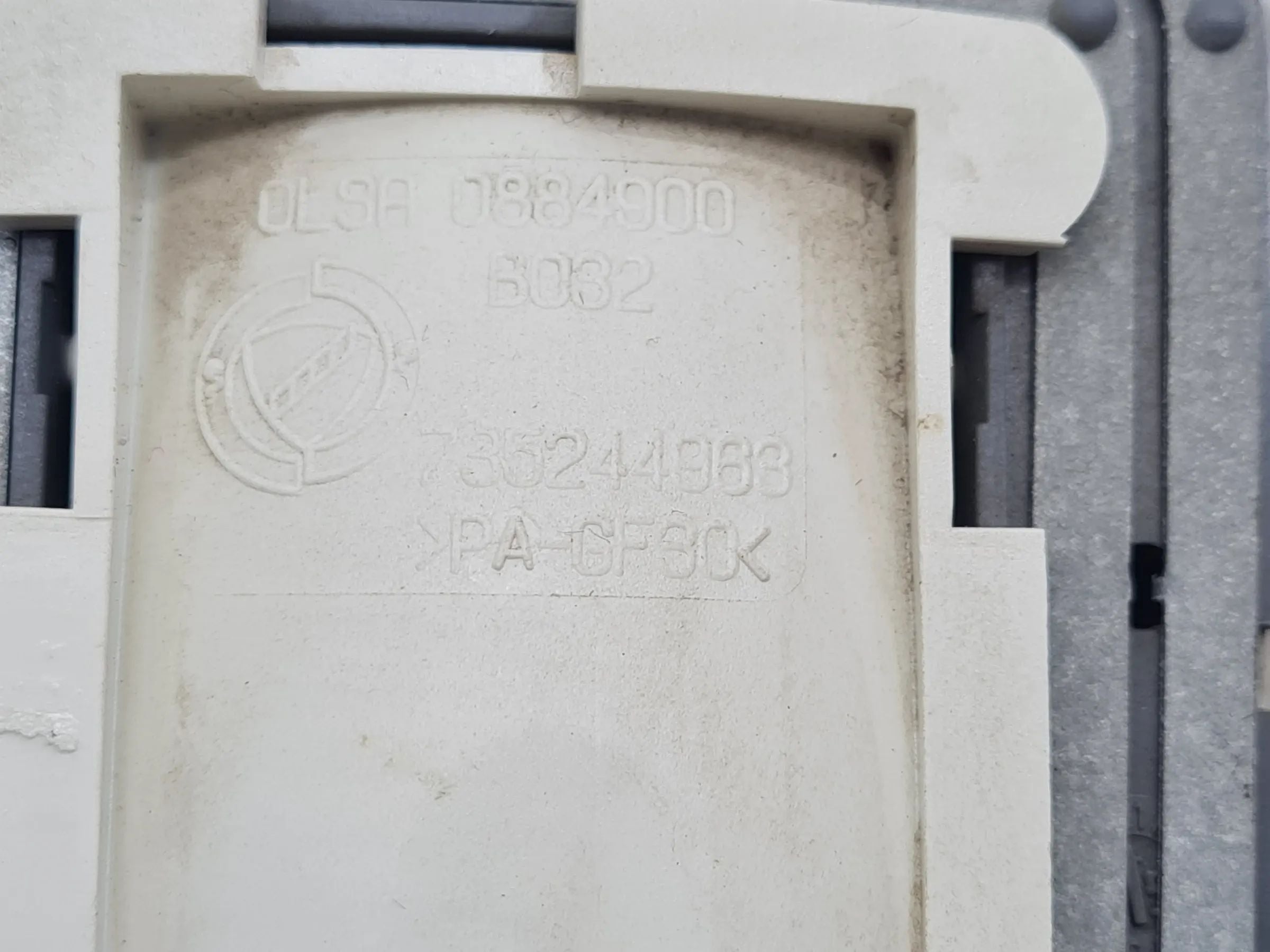 原装菲亚特Grande Punto (199) 室内照明灯 735244983