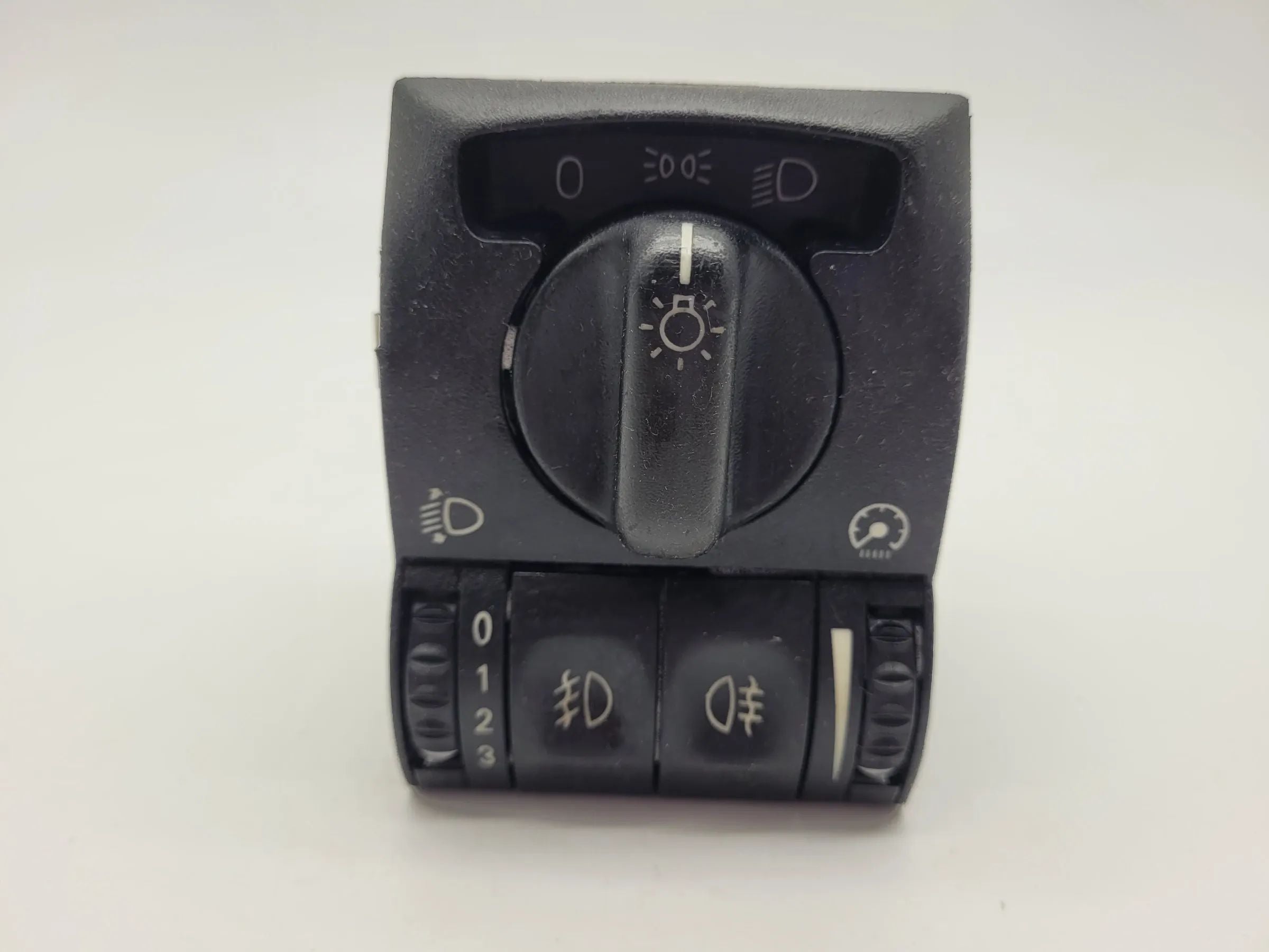 Original Opel Omega B (V94) Lichtschalter Regulierung 90460591