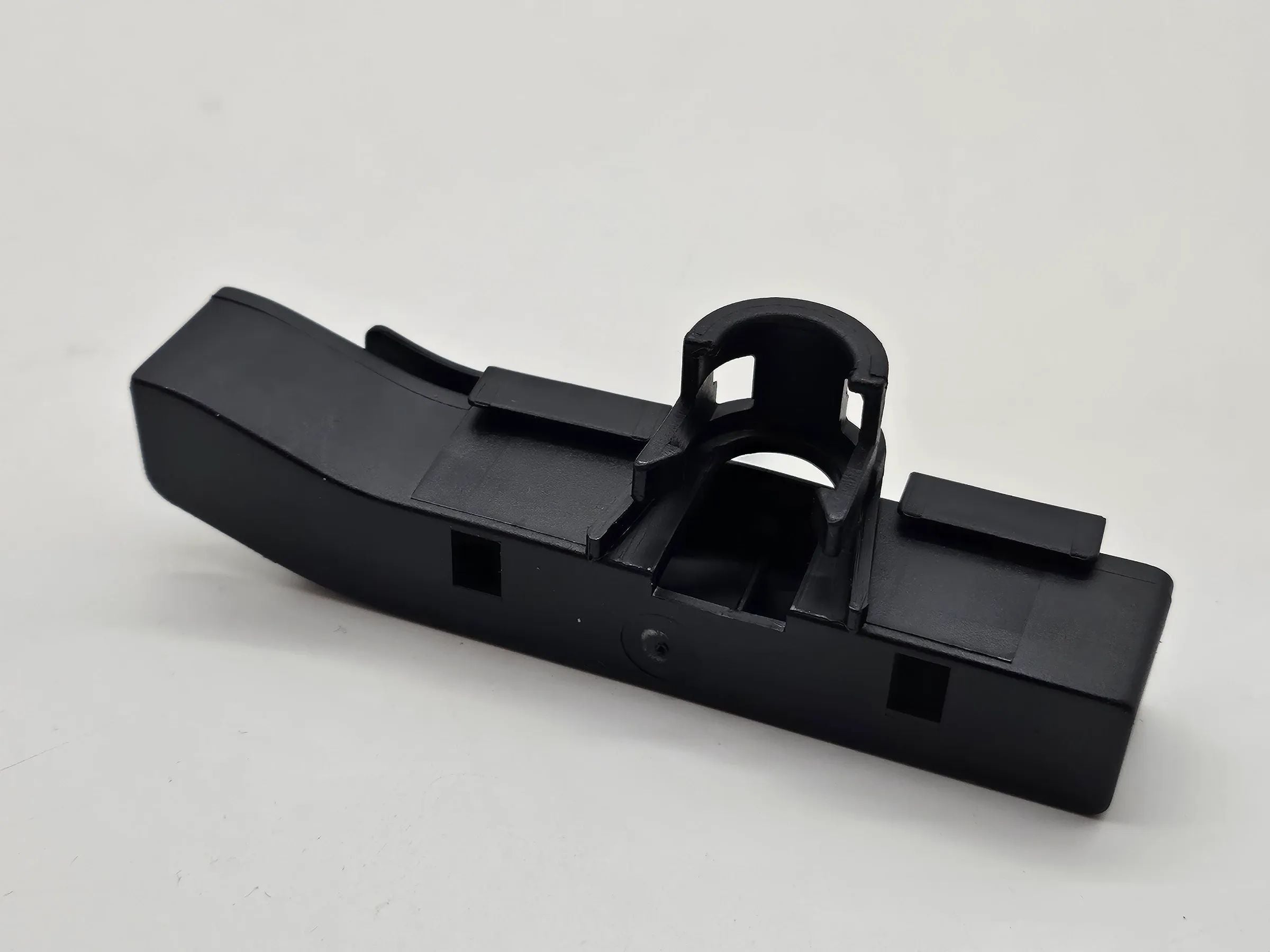 Original MERCEDES BENZ W203 Verkleidung Kabelführung 2035461480