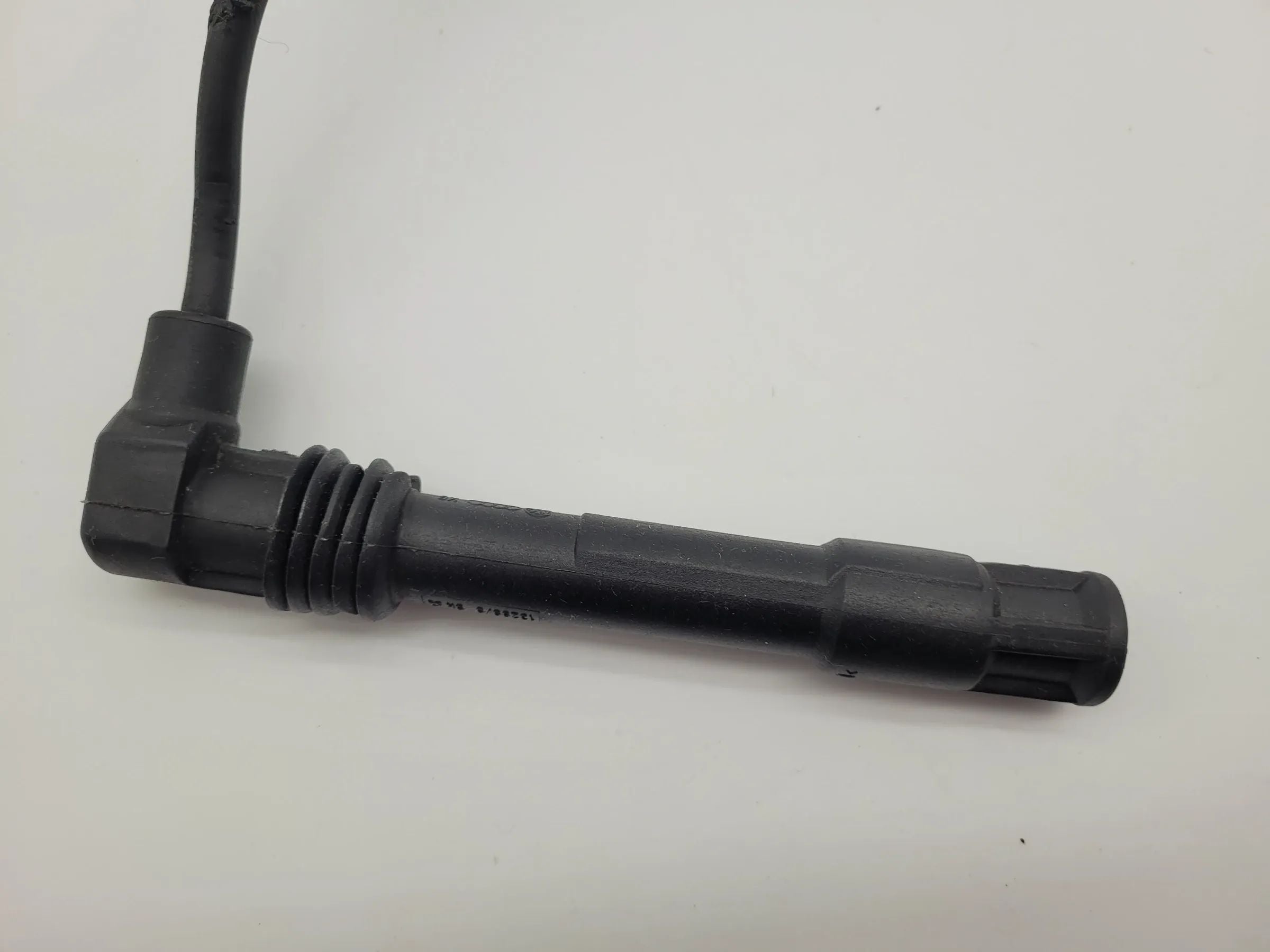 Original Audi A4/A6 VW Passat Zündkabel Zylinder 5 06A035255A / 13299/5