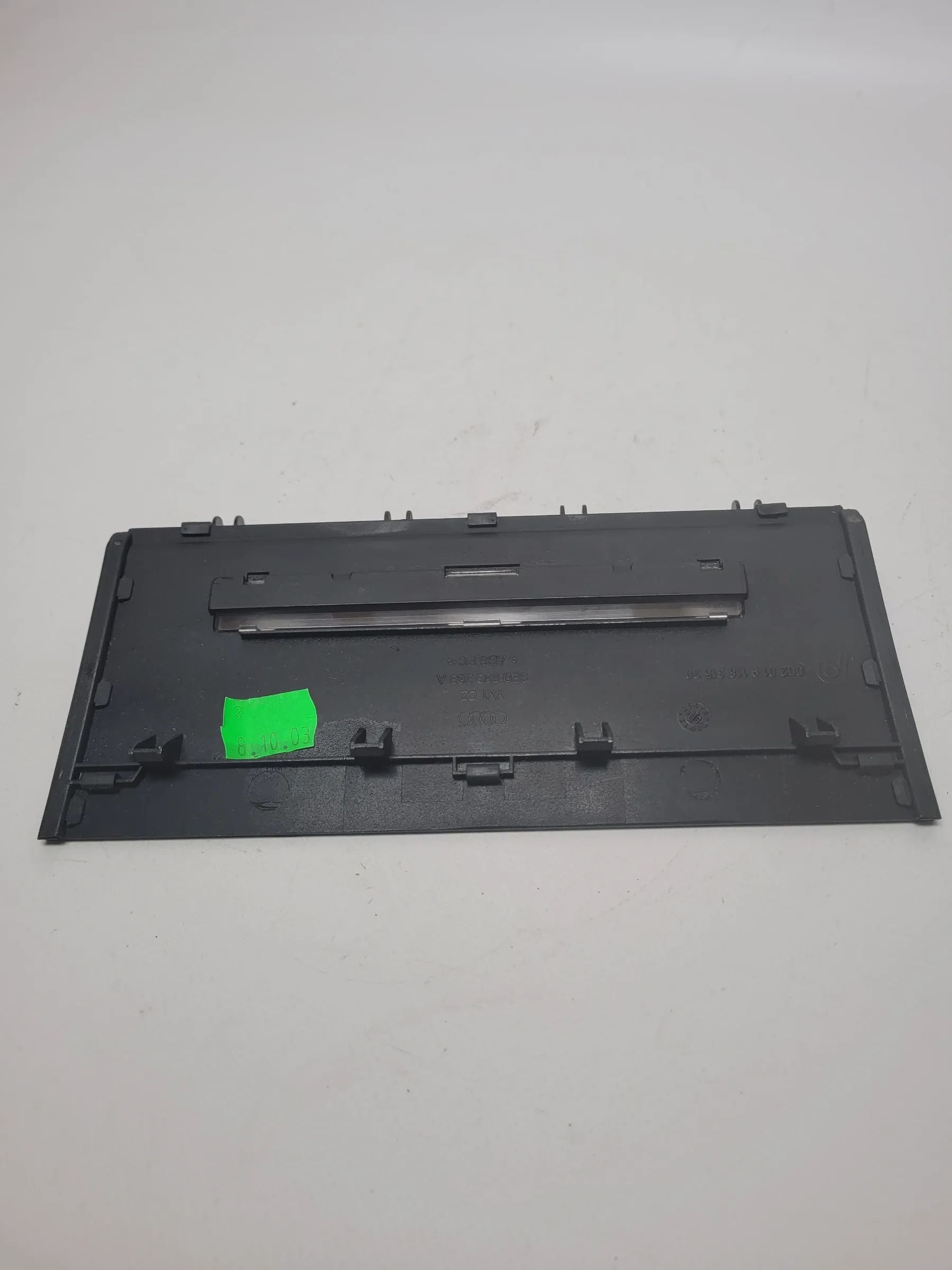 Original Audi A4 (8E/B6/B7) Blende Mittelkonsole 8e0863263A