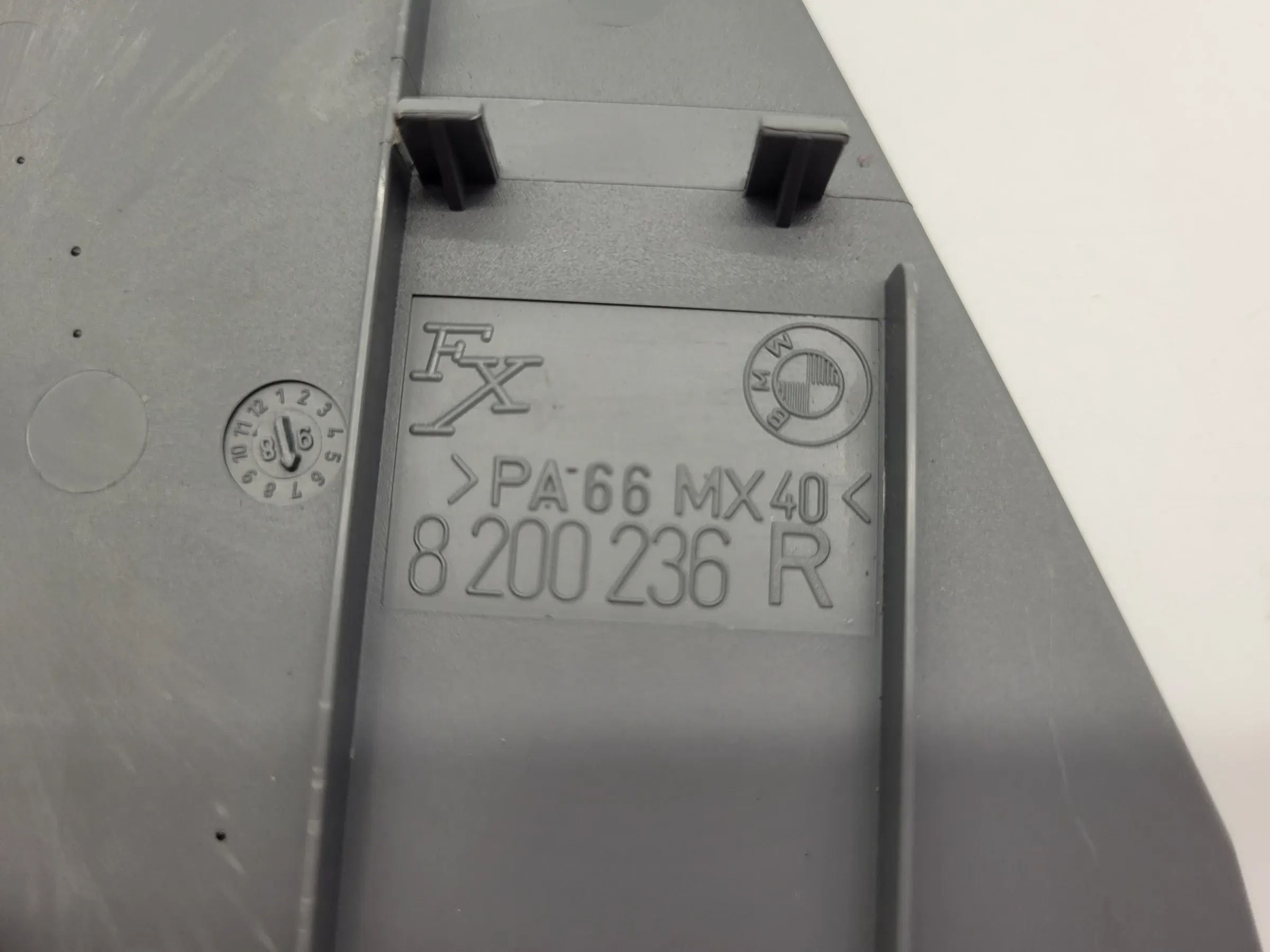 Original BMW 5er (E39) Verkleidung Blende Aschenbecher Rechts 8200236