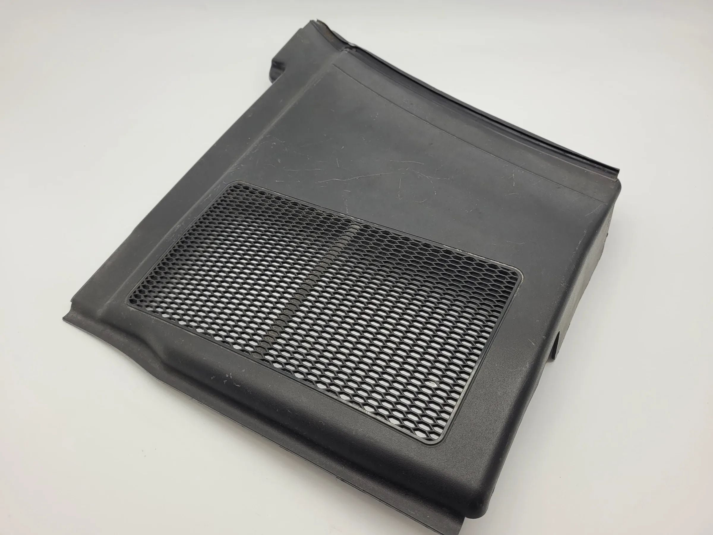 Original Audi A4 (8E/B6/B7) Pollenfilter Abdeckung Wasserkasten 8E1819447A