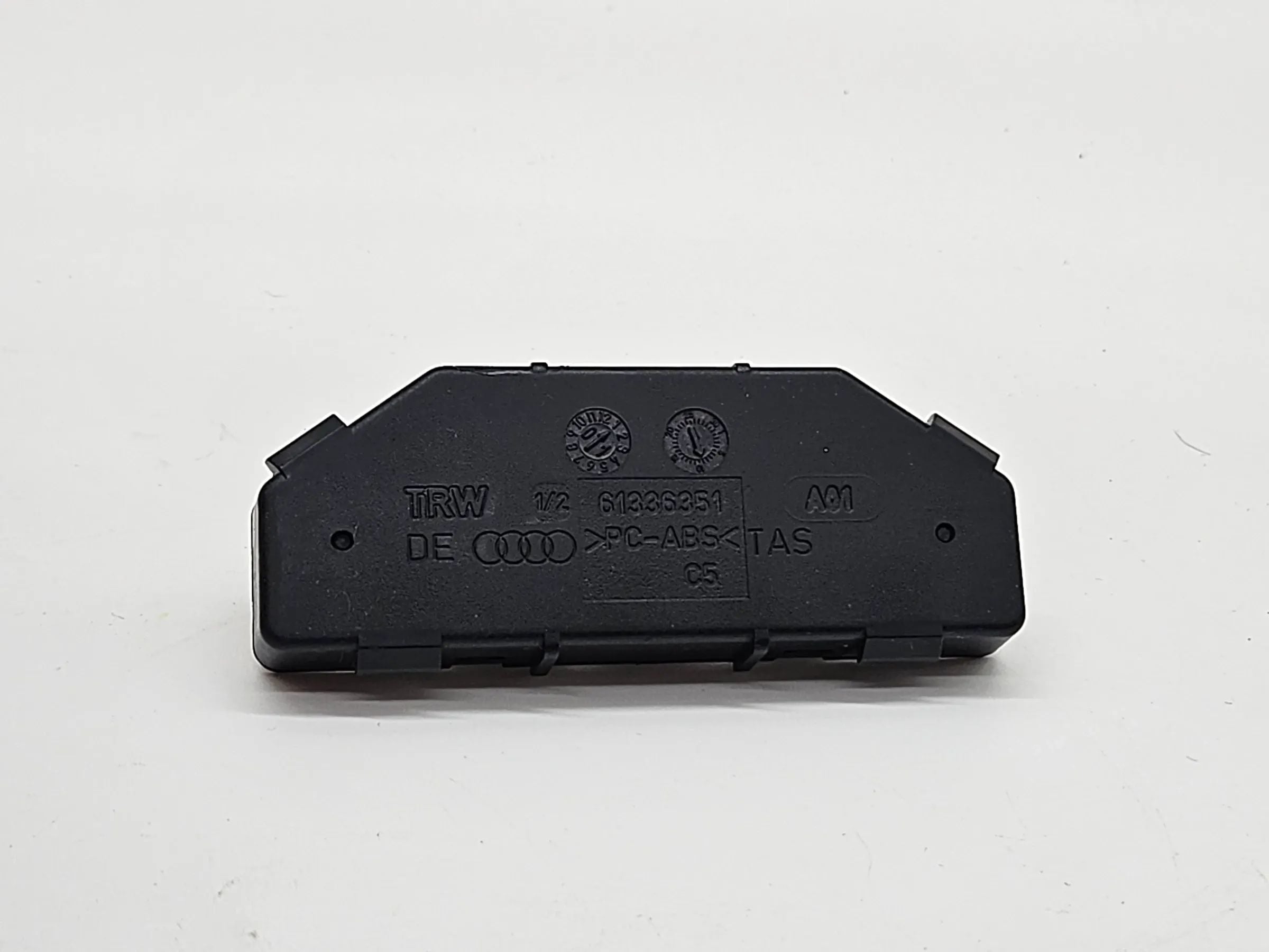 Original Audi Multifunktionslenkrad Heizung Tiptronic 61340357 61340391A