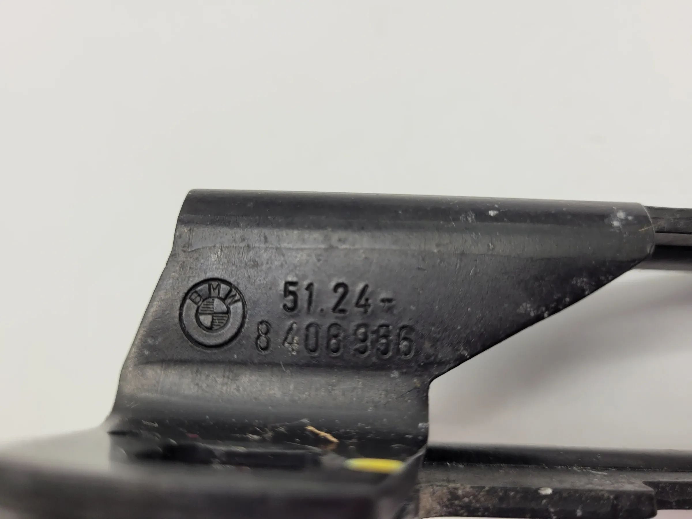 Original BMW X5 (E53) Schließbügel Heckklappe Unten 51.24-8 408 956