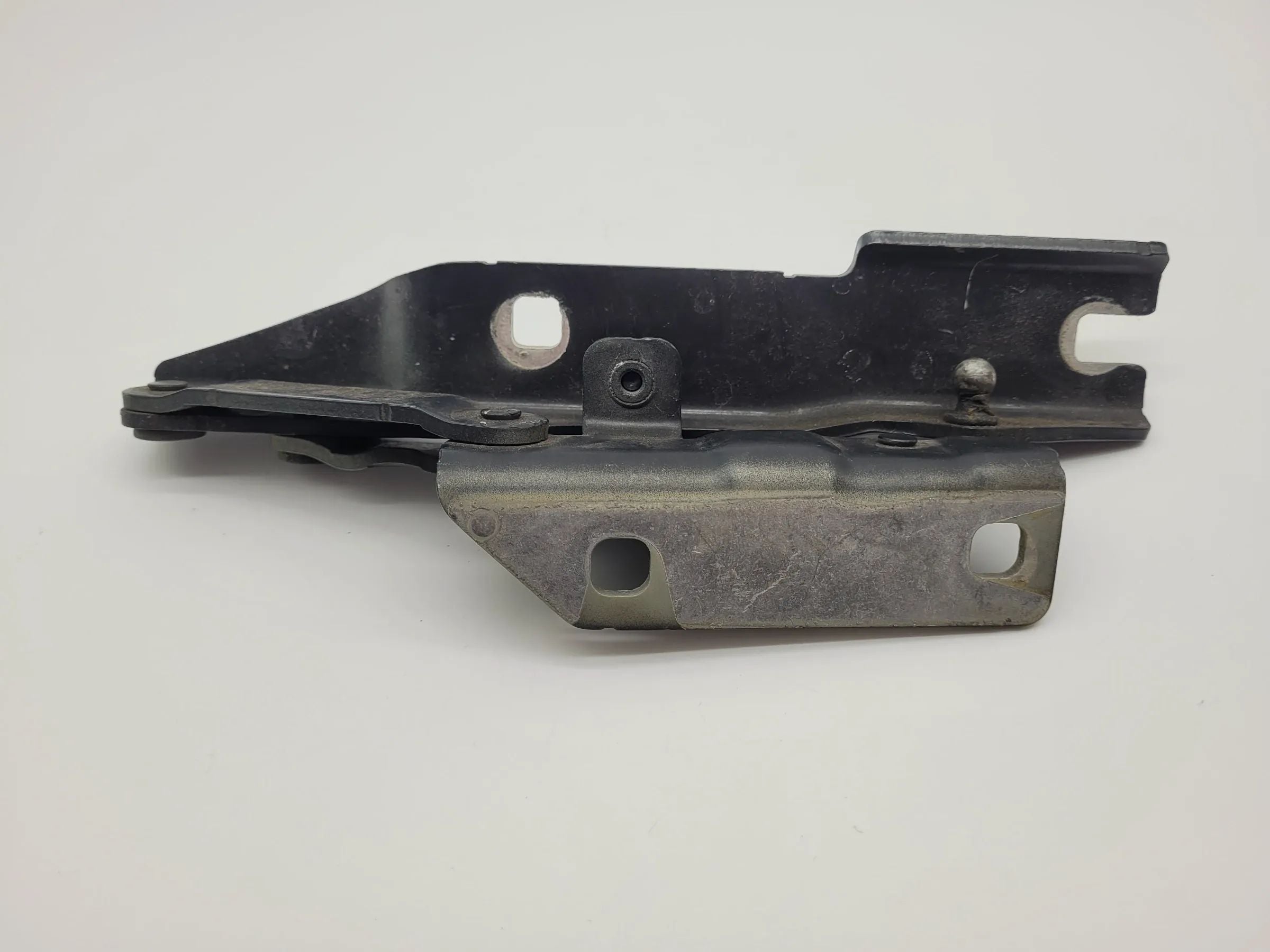 Original BMW 5er (E60/E61) Scharnier Motorhaube Vorne Links 41.61-7 008 727