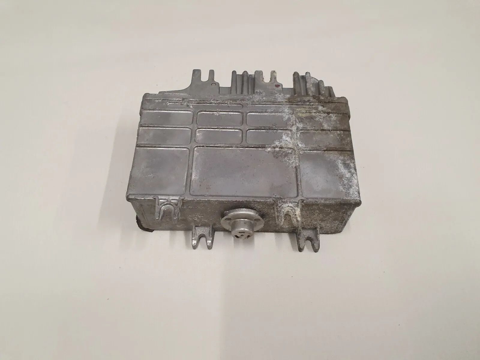 मूल Bosch 0261203914 मोटर कंट्रोल यूनिट 030906027K VW Polo 6N 1996 K4