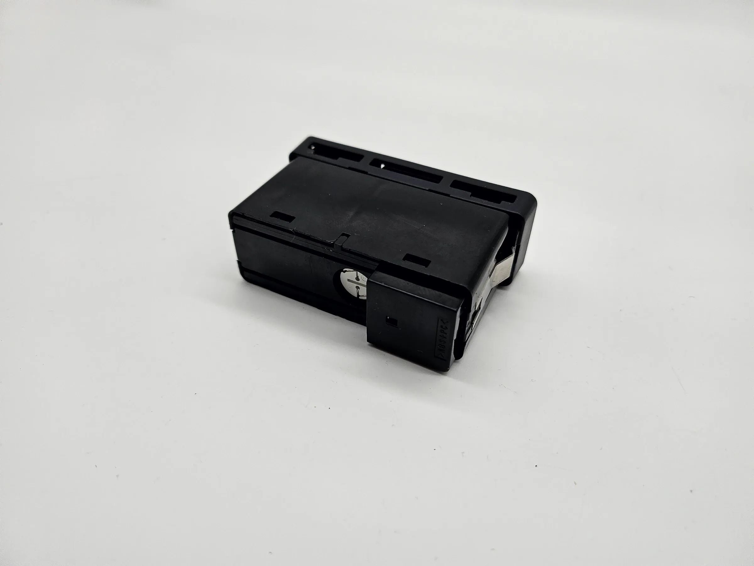 original hazard warning light switch 8368920 BMW X5 E53 