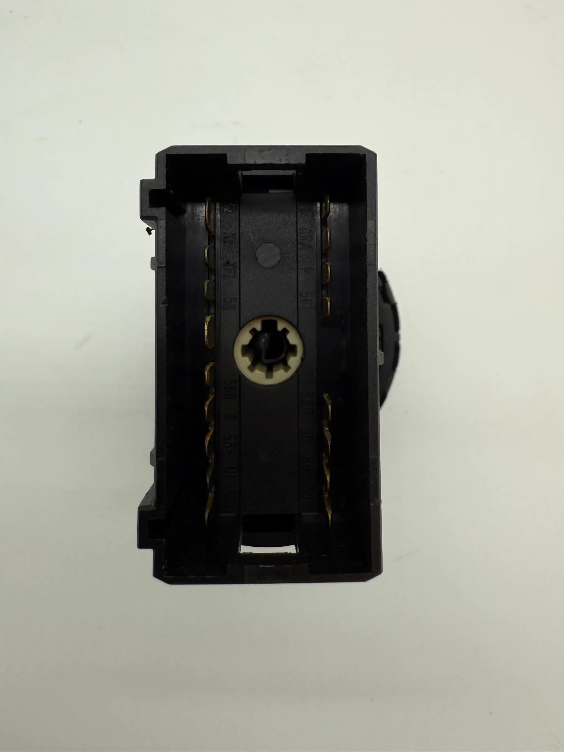 VW Golf 1.9 SDI 1 J Przełącznik świateł TC41C0941531A 39556